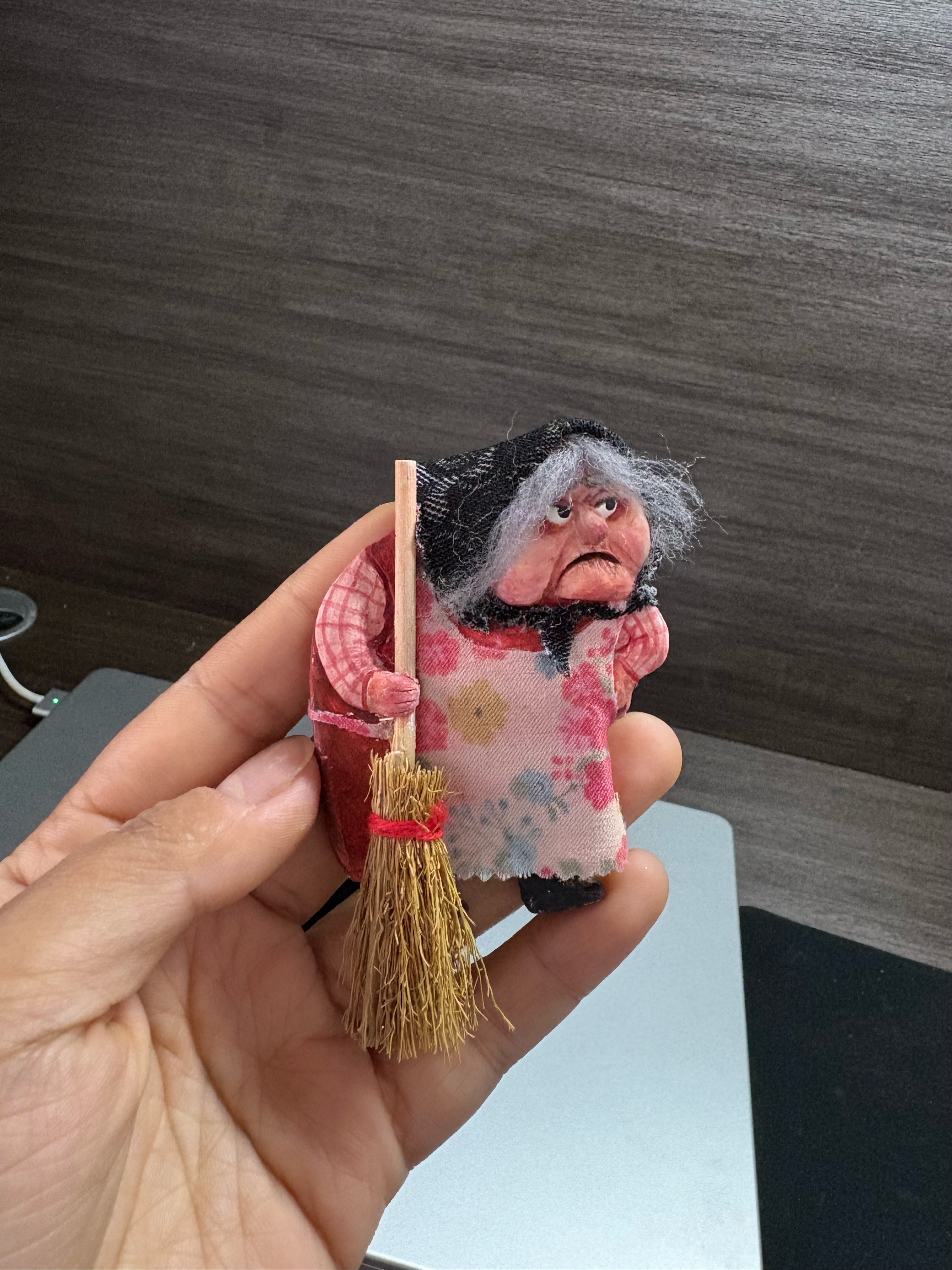 栖月童话｜尘隐婆婆冰箱贴、胸针、摆件