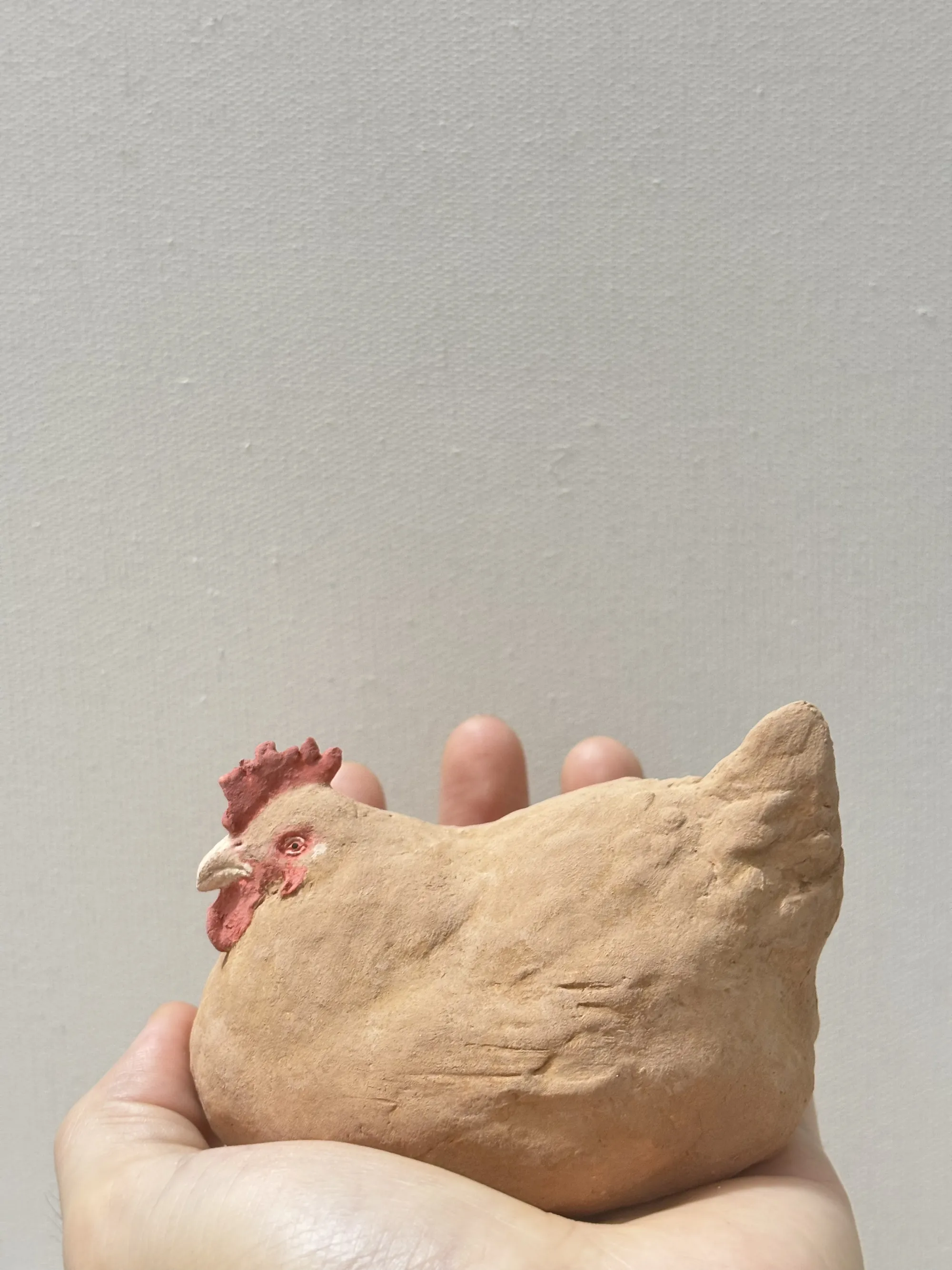 手工泥塑小母鸡