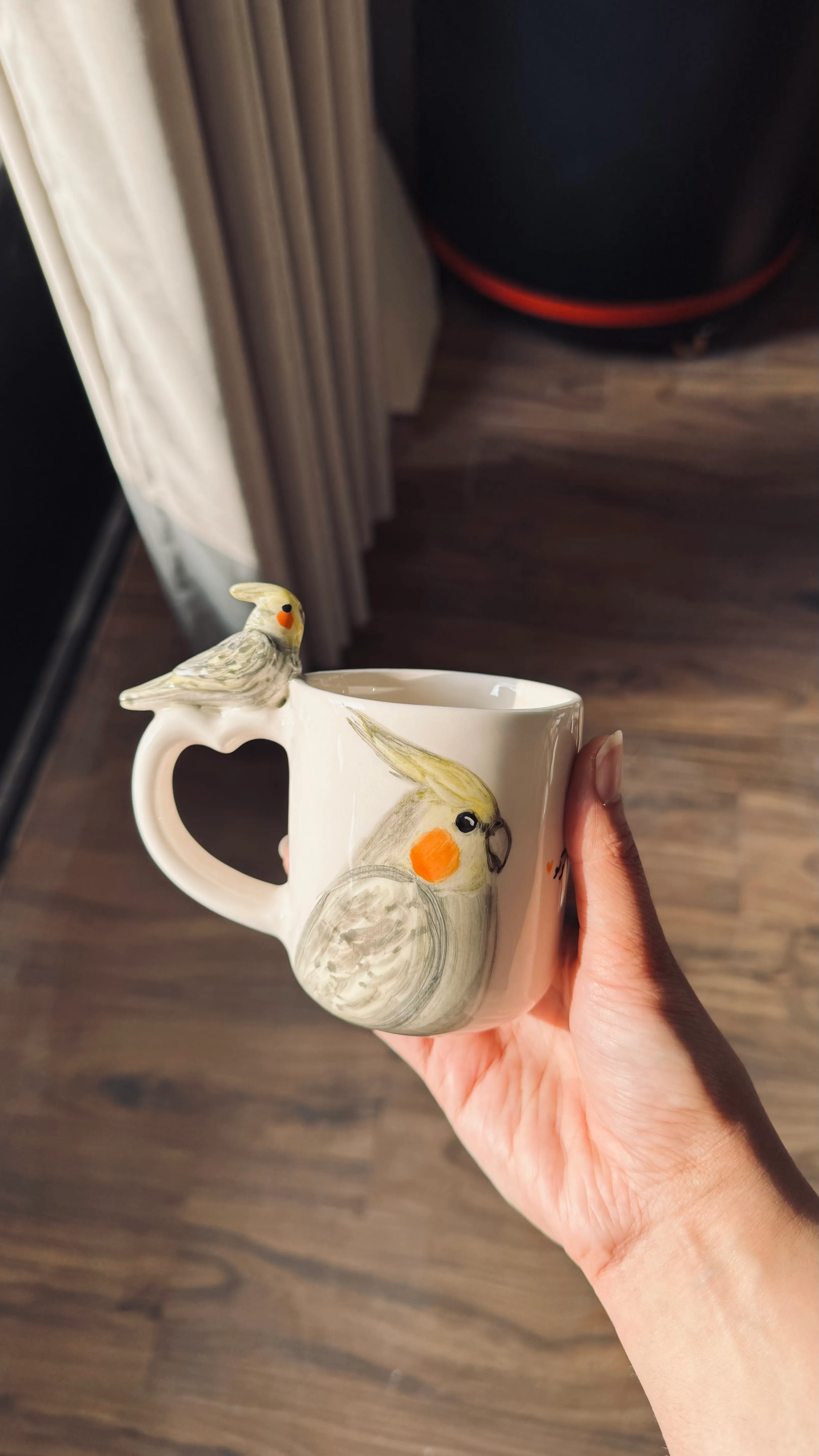 手工陶瓷马克杯：玄风鹦鹉